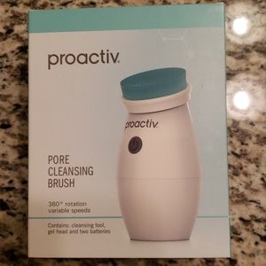 Proactiv Pore Cleansing Brush